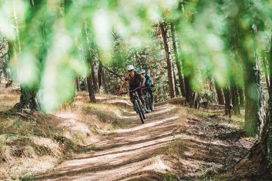 Giw Enduro and Heida Loop