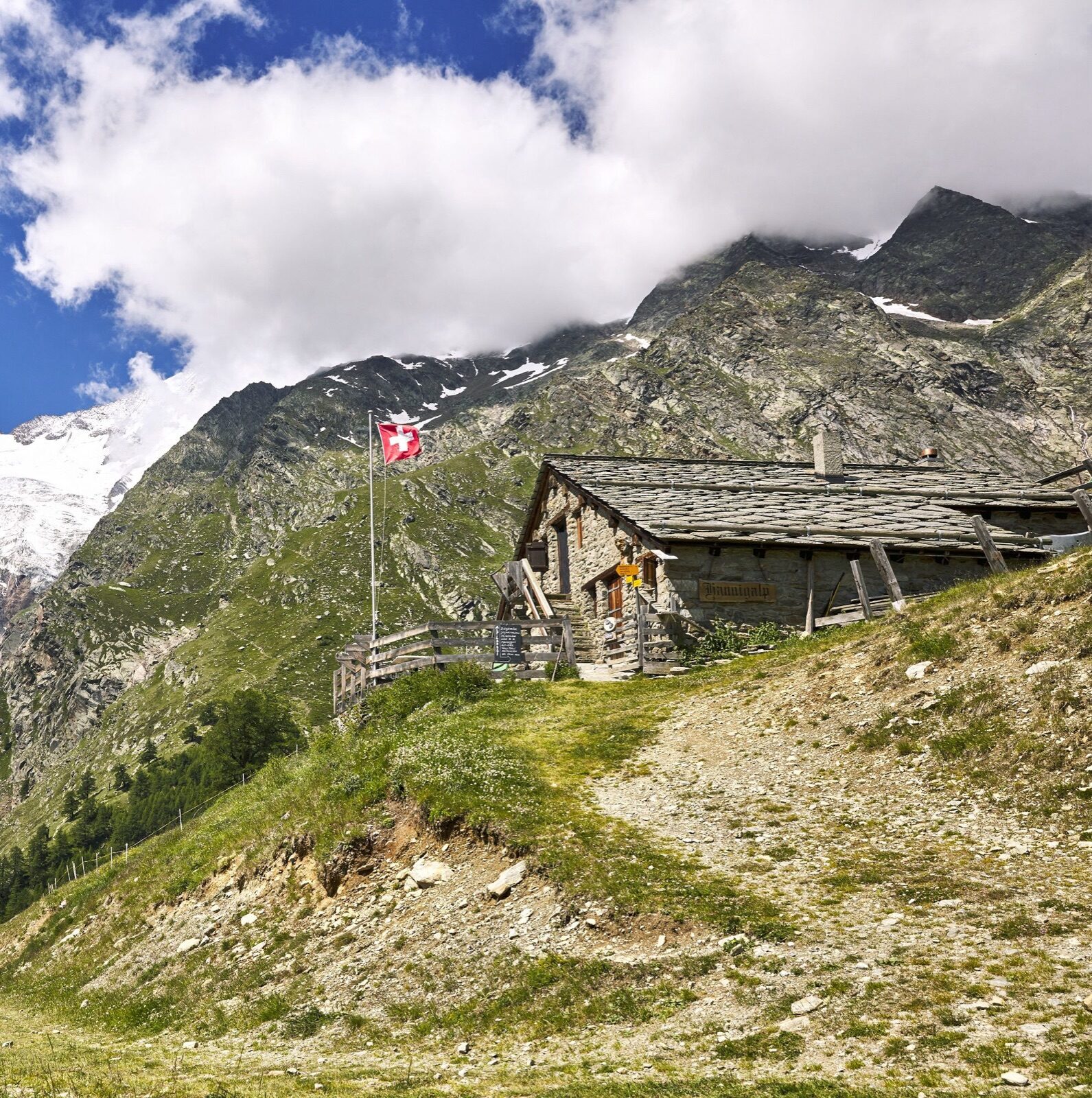 Fairy-tale trail on the Hannig
