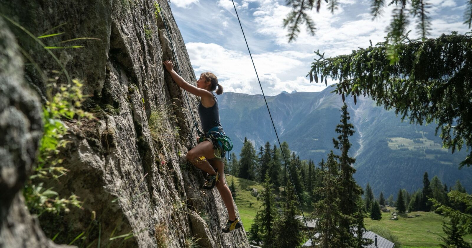 Rock climbing at the Hohbalm
